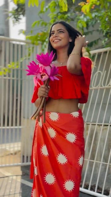 Crafted with tradition, designed for modern souls ✨
Now available in-store & online.

#AwuruduVibes #SinhalaAndTamilNewYear #AwuruduCollection #awuruduoutfit